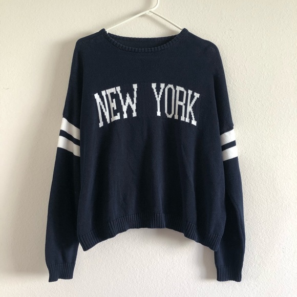 Brandy Melville Veena New York Graphic Sweater - Picture 3 of 6